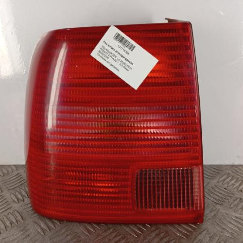 Feu arriere principal gauche (feux) VOLKSWAGEN PASSAT 4