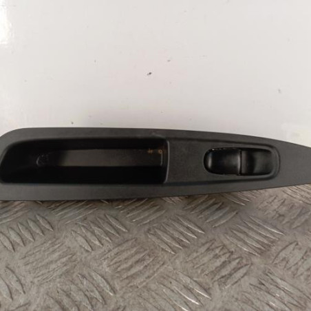 Interrupteur de leve vitre arriere droit NISSAN QASHQAI 2 Photo n°1