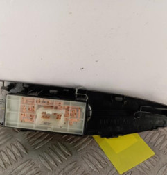 Interrupteur de leve vitre avant droit NISSAN QASHQAI 2