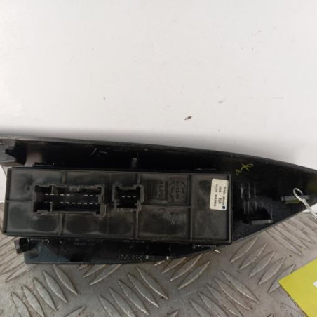 Interrupteur de leve vitre avant gauche NISSAN JUKE 1