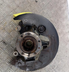 Moyeu avant gauche PEUGEOT 3008 2