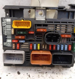 Boitier servitude moteur (BSM) PEUGEOT 407 Photo n°1