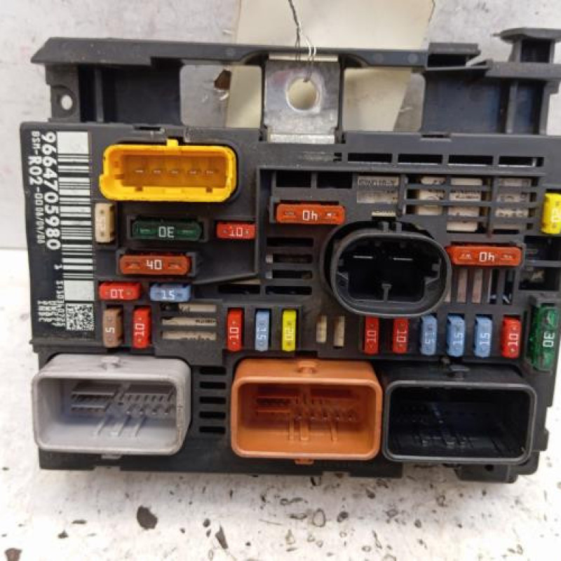 Boitier servitude moteur (BSM) PEUGEOT 407