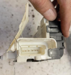 Serrure avant gauche CITROEN C4 1 Photo n°3