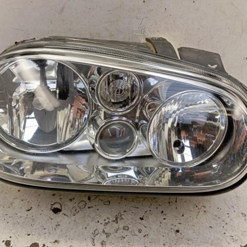 Optique avant principal droit (feux)(phare) VOLKSWAGEN GOLF 4