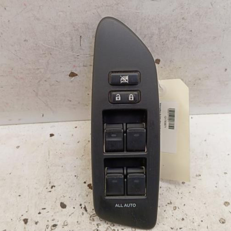 Interrupteur de leve vitre avant gauche TOYOTA AURIS 1