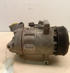 Compresseur clim RENAULT CAPTUR 1 Photo n°1