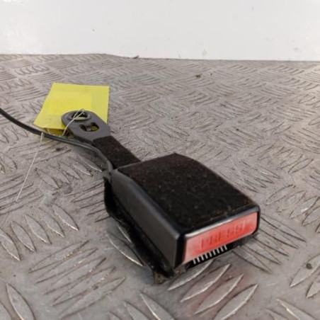 Attache ceinture avant droit PEUGEOT 407