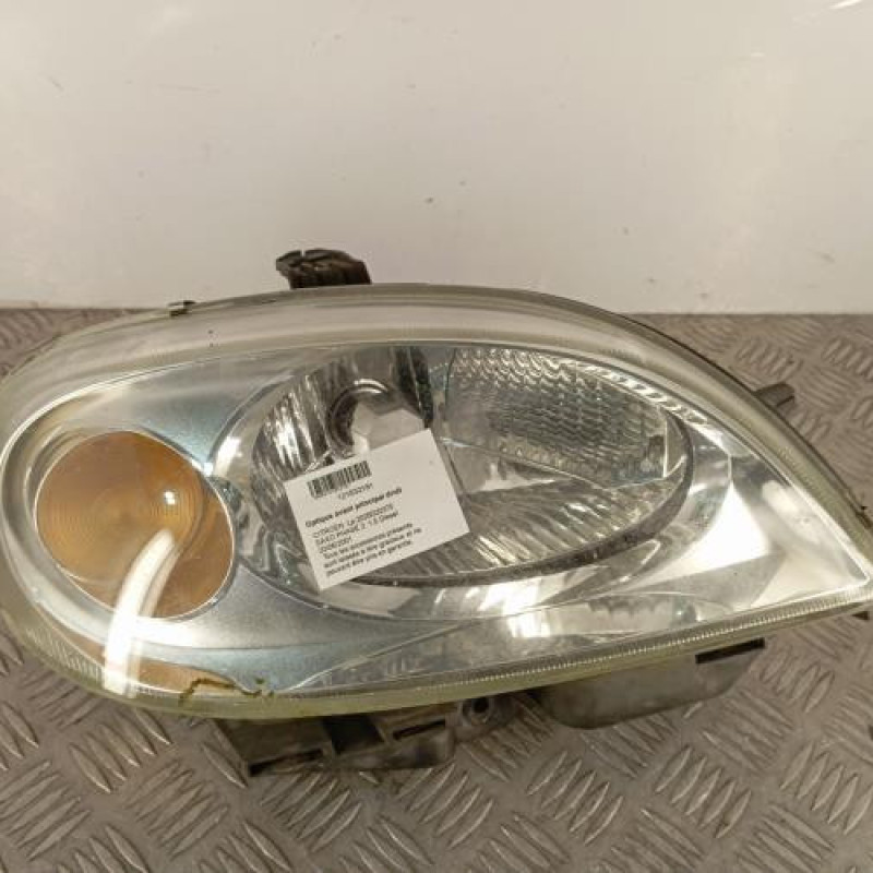 Optique avant principal droit (feux)(phare) CITROEN SAXO
