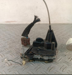 Serrure avant droit PEUGEOT 307