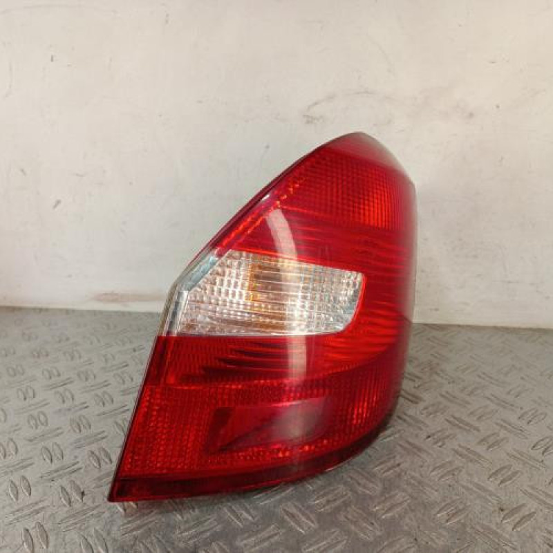 Feu arriere principal droit (feux) SKODA FABIA 2