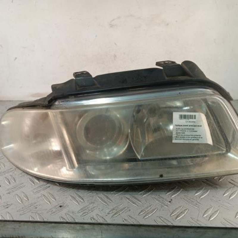 Optique avant principal droit (feux)(phare) AUDI A4 1