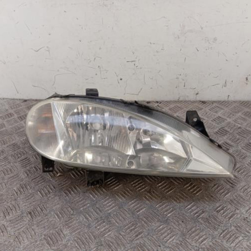 Optique avant principal gauche (feux)(phare) RENAULT MEGANE 1