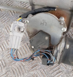 Moteur essuie glace avant SUZUKI SWIFT 3 Photo n°3