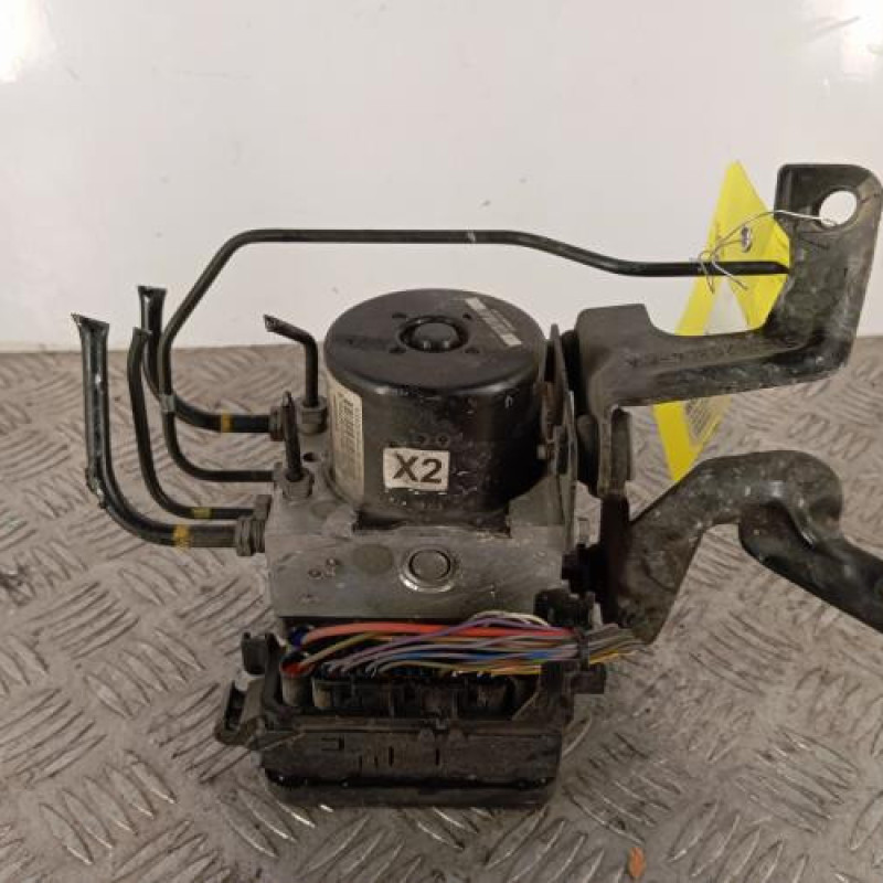 Bloc ABS (freins anti-blocage) FORD FIESTA 6