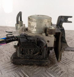 Bloc ABS (freins anti-blocage) NISSAN JUKE 1 Photo n°3