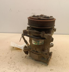 Compresseur clim PEUGEOT 206 Photo n°3