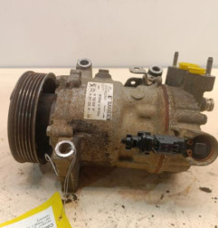 Compresseur clim PEUGEOT 208 1 Photo n°1