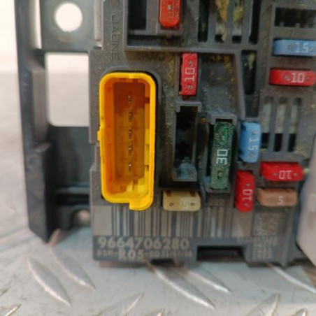 Boitier servitude moteur (BSM) PEUGEOT 308 1