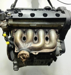 Moteur PEUGEOT 406 Photo n°3