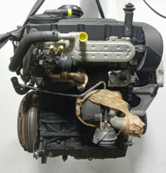 Moteur VOLKSWAGEN GOLF 5 Photo n°4