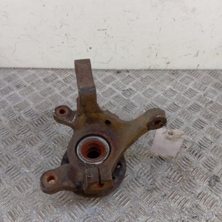 Moyeu avant droit MERCEDES VITO 638