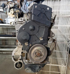 Moteur PEUGEOT 205 Photo n°4