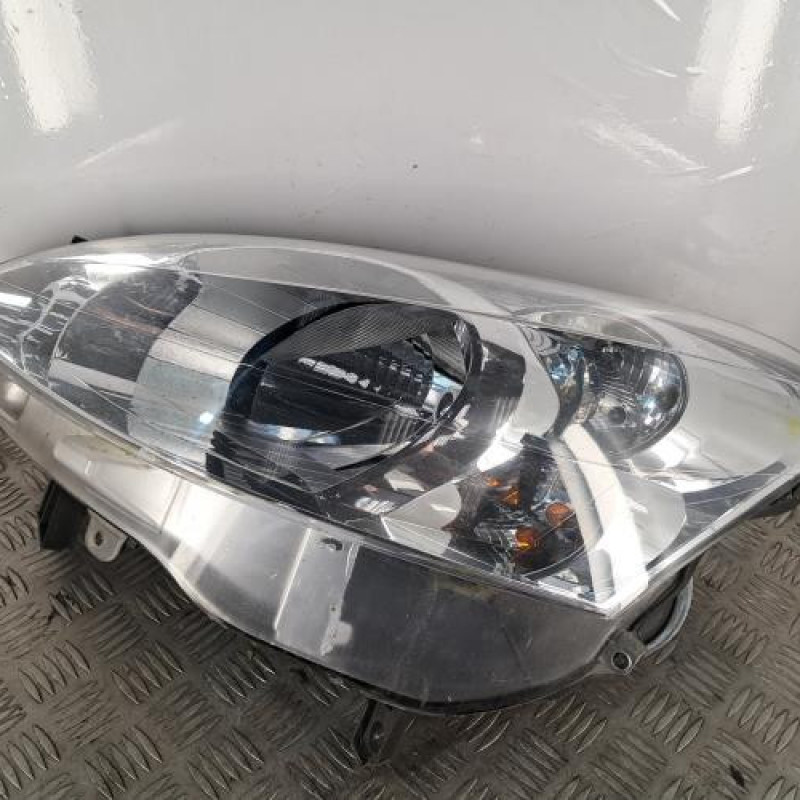 Optique avant principal gauche (feux)(phare) PEUGEOT PARTNER 2