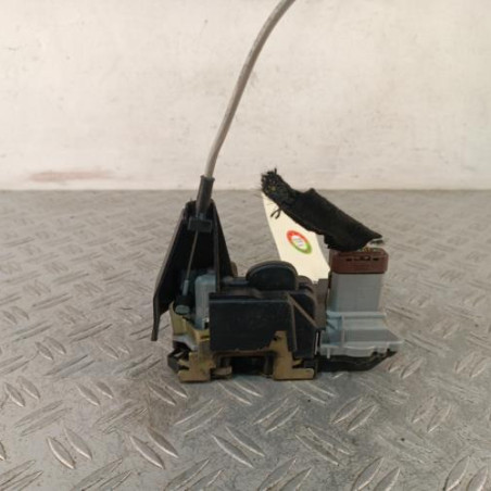 Serrure avant droit PEUGEOT 307