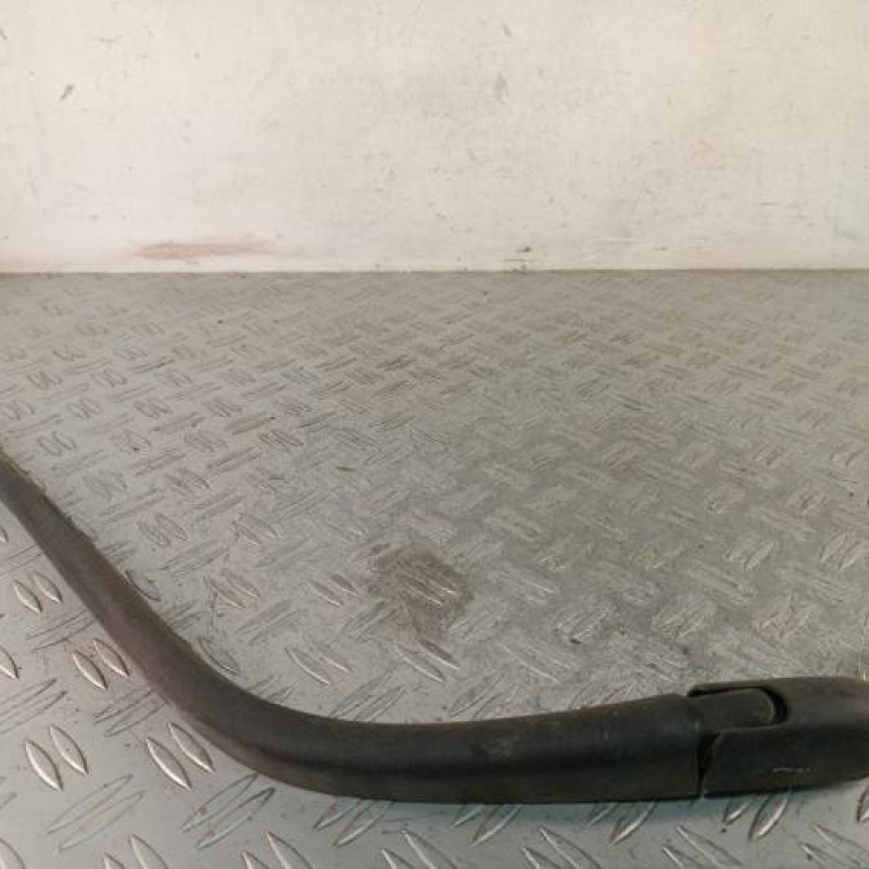 Bras essuie glace arriere RENAULT TWINGO 1