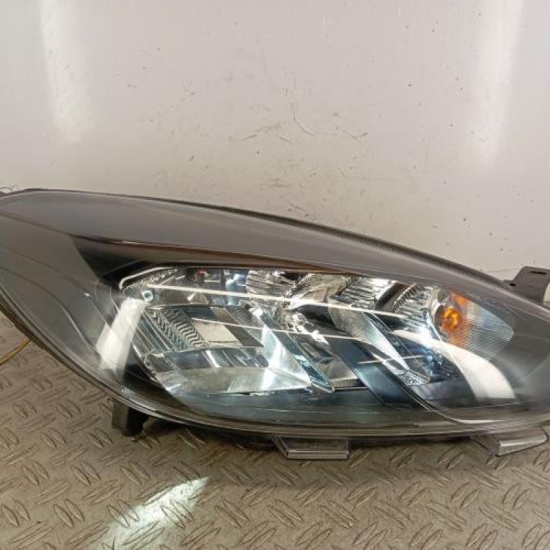 Optique avant principal droit (feux)(phare) FORD FIESTA 7