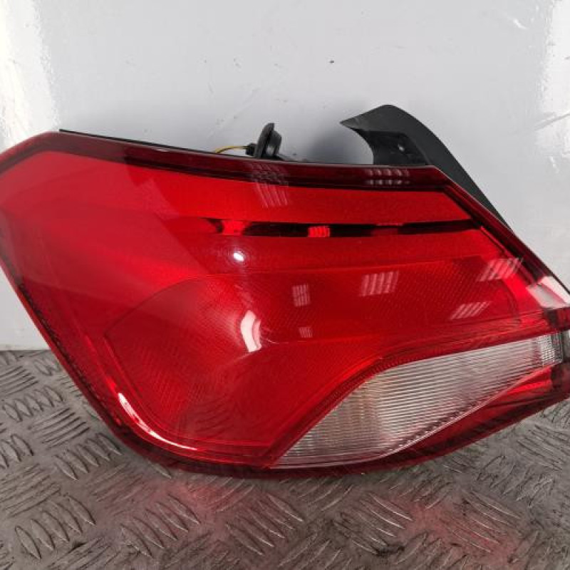 Feu arriere principal gauche (feux) FORD FOCUS 4