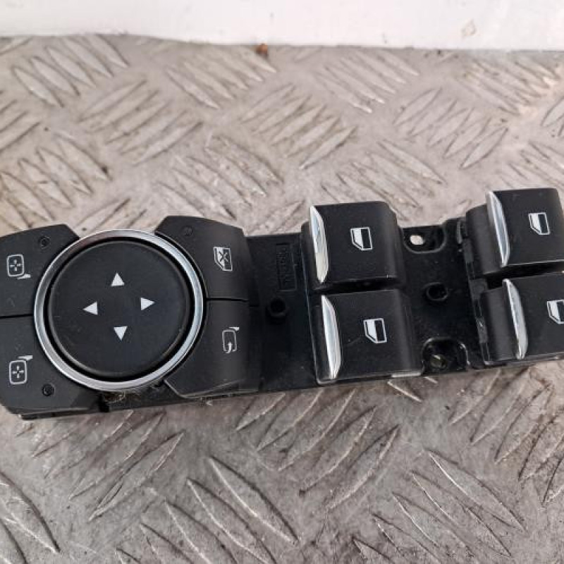 Interrupteur de leve vitre avant gauche FORD FOCUS 4