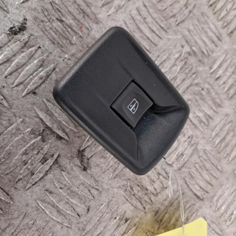 Interrupteur de leve vitre arriere gauche DACIA LODGY