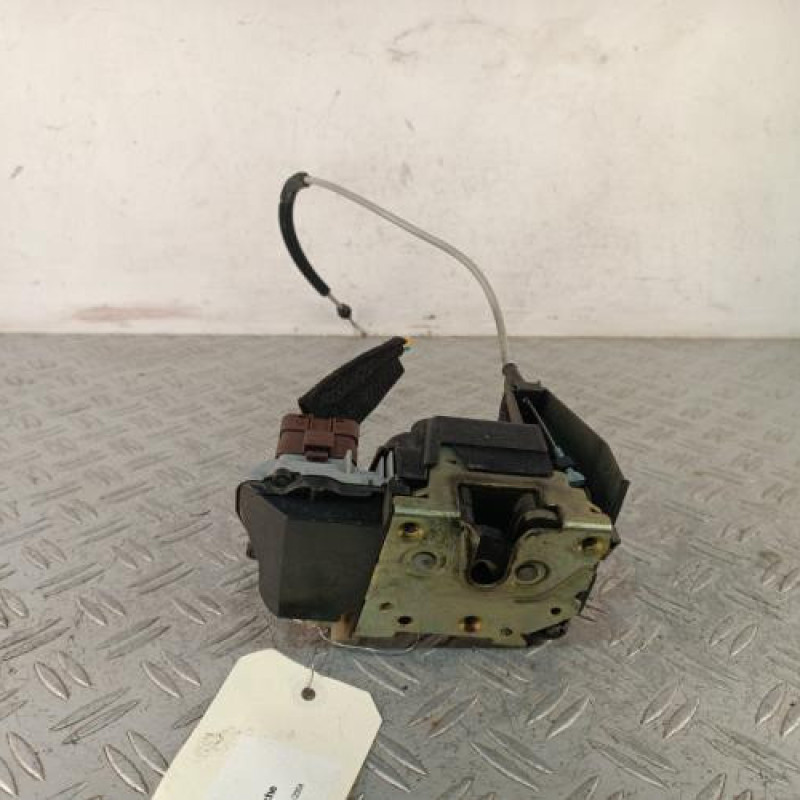 Serrure avant gauche PEUGEOT 307 Serrure avant gauche PEUGEOT 307