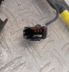 Attache ceinture avant droit RENAULT TWINGO 2