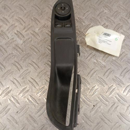 Interrupteur de leve vitre avant gauche FORD FOCUS 3 Photo n°1