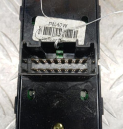 Interrupteur de leve vitre avant gauche KIA SPORTAGE 3 Photo n°3