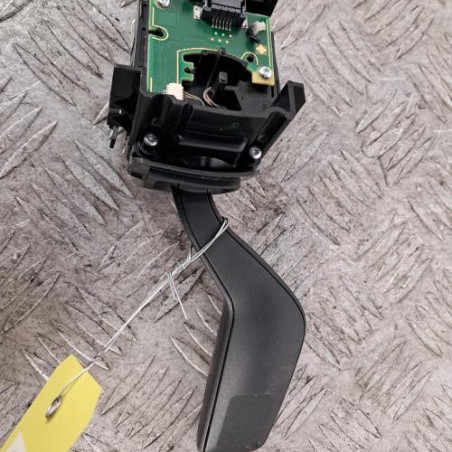 Commodo phare FORD FOCUS 4