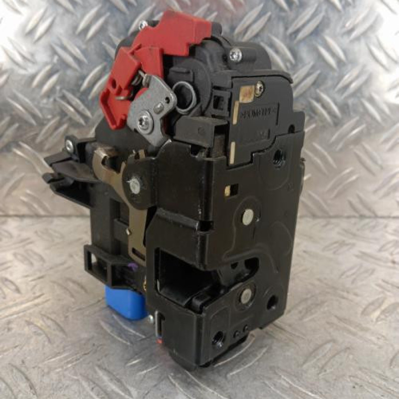 Serrure avant droit VOLKSWAGEN TOURAN 1