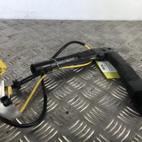 Attache ceinture avant gauche BMW X1 E84 Photo n°1