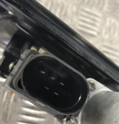 Leve vitre electrique arriere gauche BMW X1 E84 Photo n°3