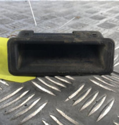 Poignee hayon BMW X1 E84 Photo n°1