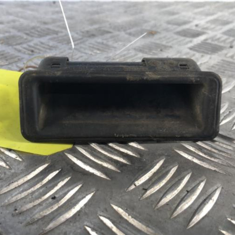 Poignee hayon BMW X1 E84 Poignee hayon BMW X1 E84