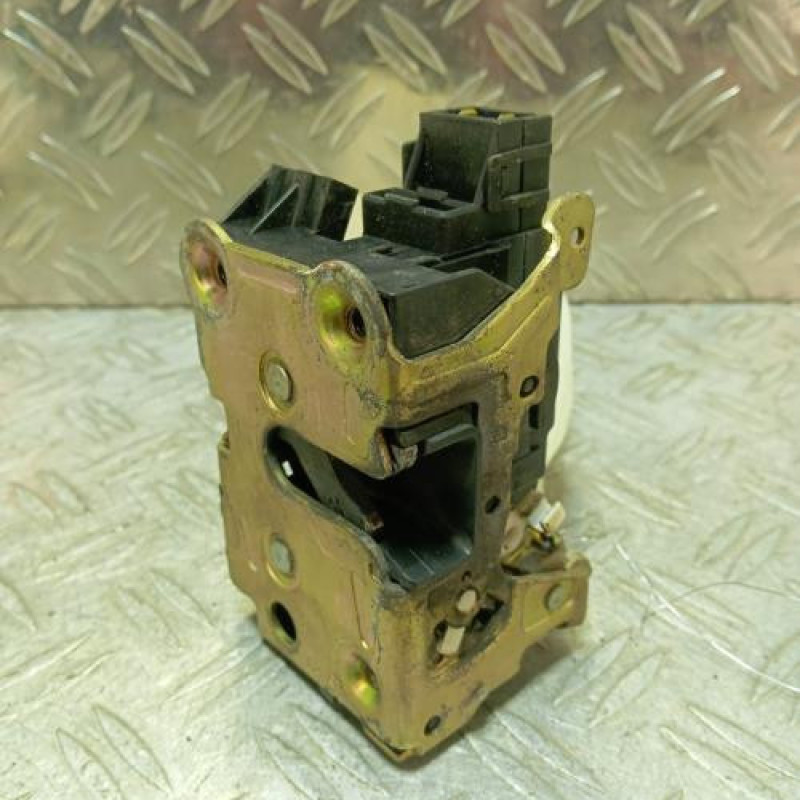 Serrure avant droit RENAULT KANGOO 1