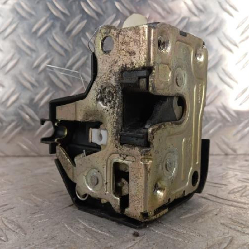 Serrure avant gauche RENAULT CLIO 2