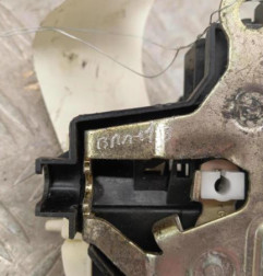 Serrure avant gauche RENAULT CLIO 2 Photo n°3