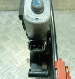 Leve vitre electrique avant gauche FIAT GRANDE PUNTO Photo n°4