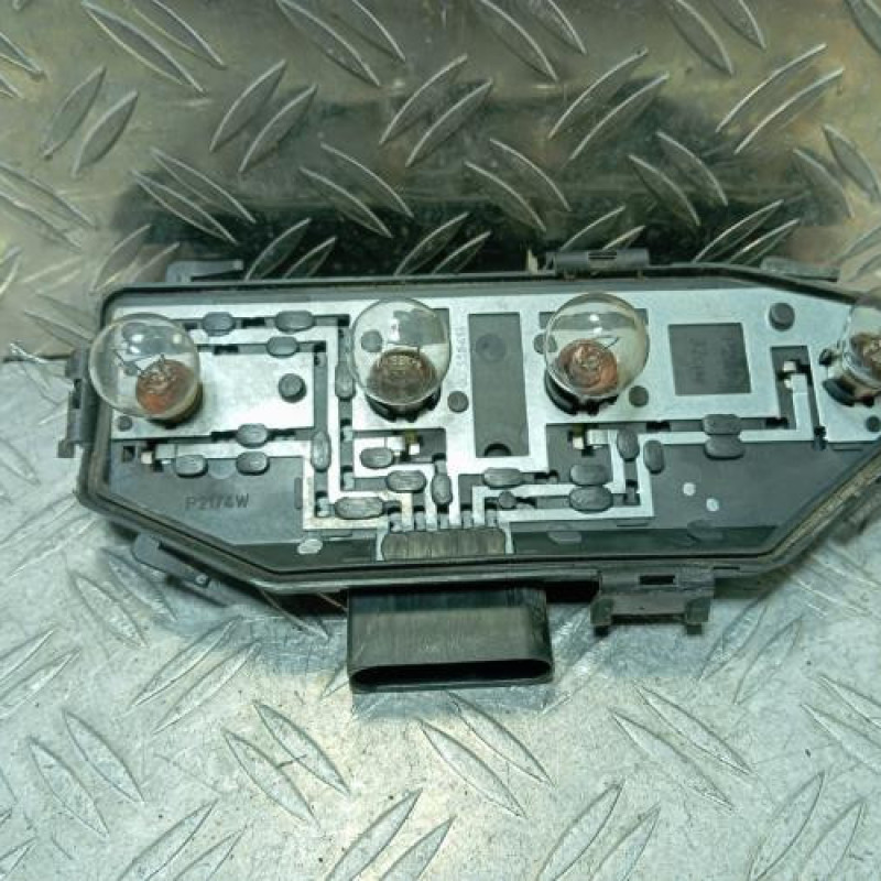 Platine feu arriere gauche VOLKSWAGEN TRANSPORTER 5