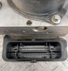 Bloc ABS (freins anti-blocage) PEUGEOT EXPERT 3 Photo n°4